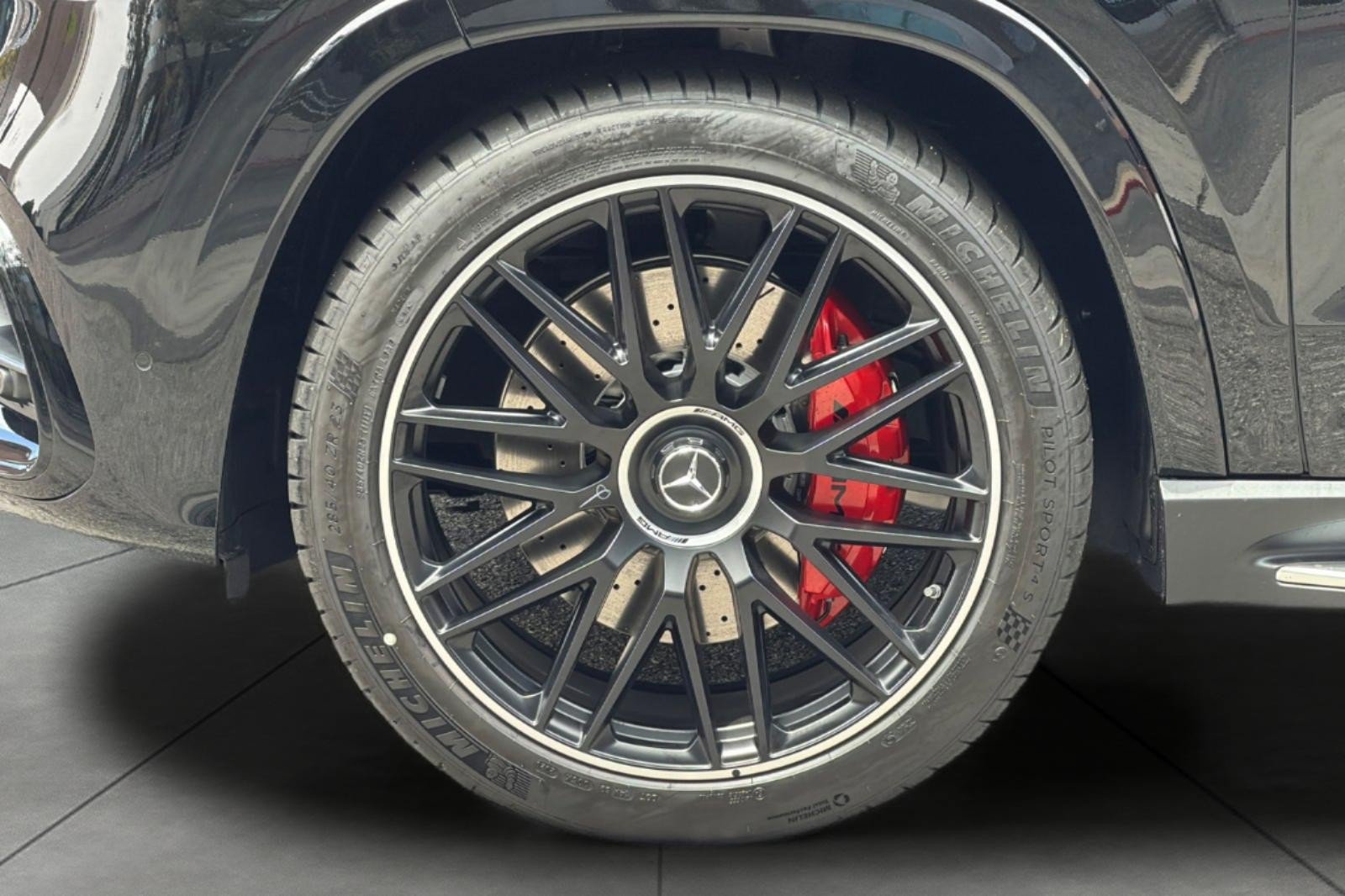 New 2026 Mercedes-Benz GLS 63 AMG 4MATIC image 26