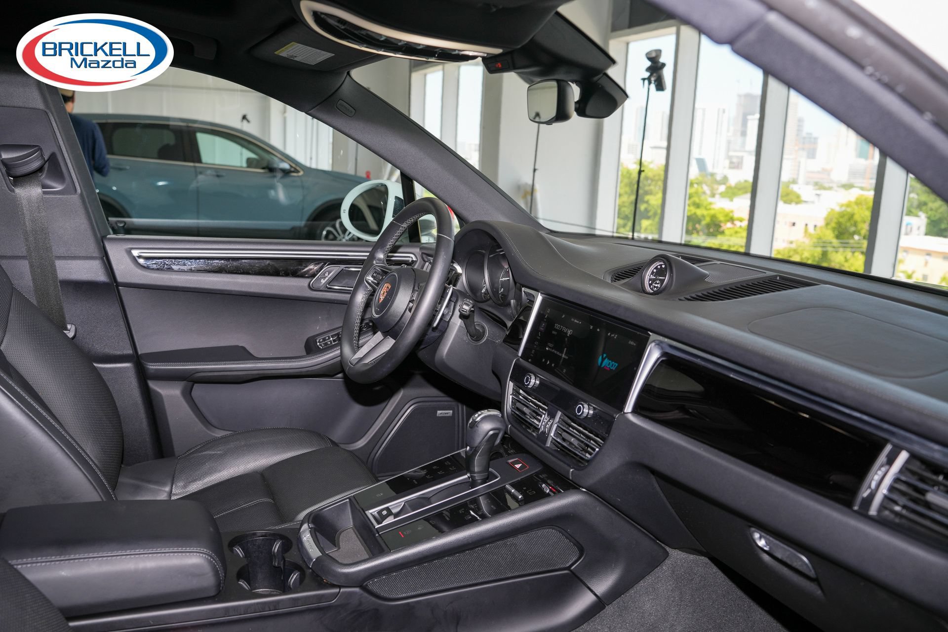 Used 2022 Porsche Macan AWD/4WD image 18