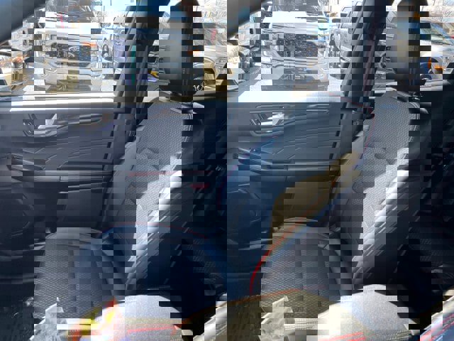 Certified 2024 Ford Escape ST-Line Select image 9