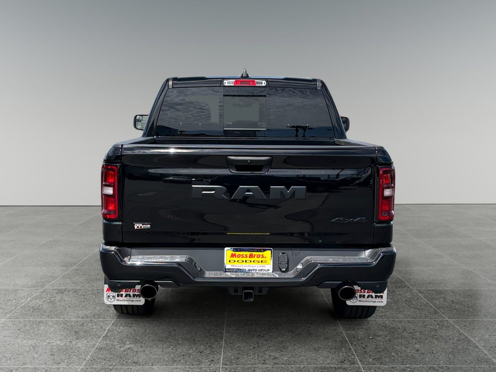 New 2026 RAM 1500 Express AWD/4WD image 4