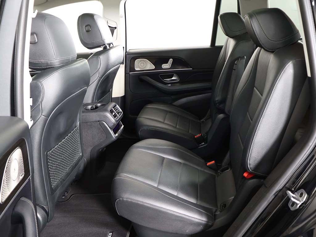 Used 2023 Mercedes-Benz GLS 450 4MATIC w/ AMG Line Exterior image 39
