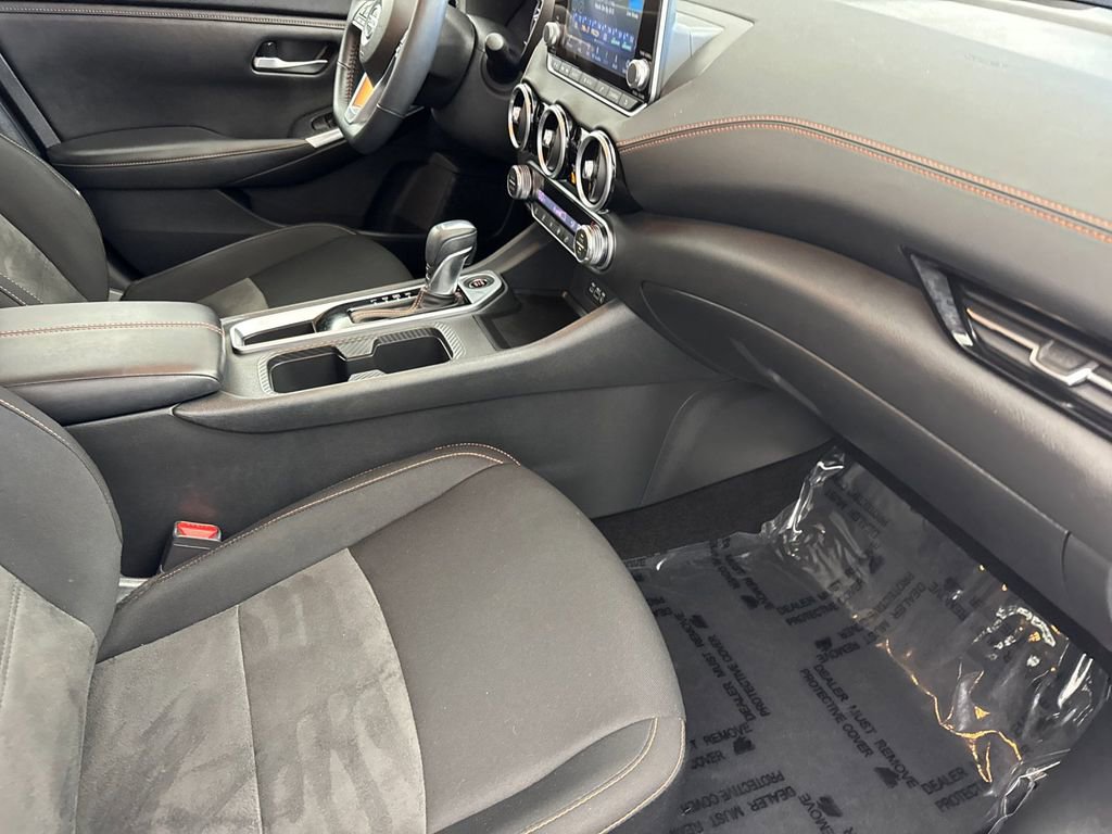 Used 2023 Nissan Sentra SR w/ Lighting Package FWD image 14