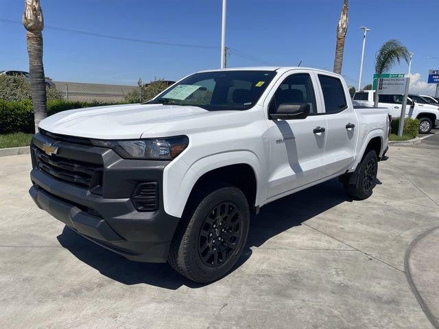 Used 2025 Chevrolet Colorado W/T w/ WT Custom Package RWD image 4