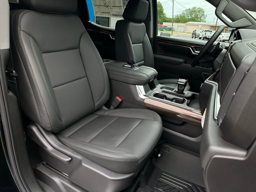 New 2026 Chevrolet Silverado 1500 RST w/ RST All Star Premium Package AWD/4WD image 16