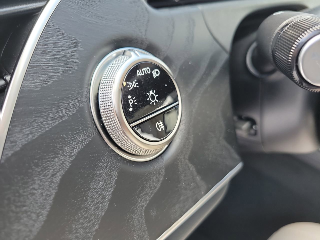 New 2026 Mercedes-Benz E 350 4MATIC Sedan image 25