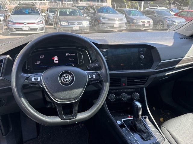 Used 2020 Volkswagen Jetta SEL image 6