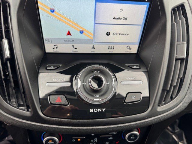 Used 2019 Ford Escape Titanium image 18