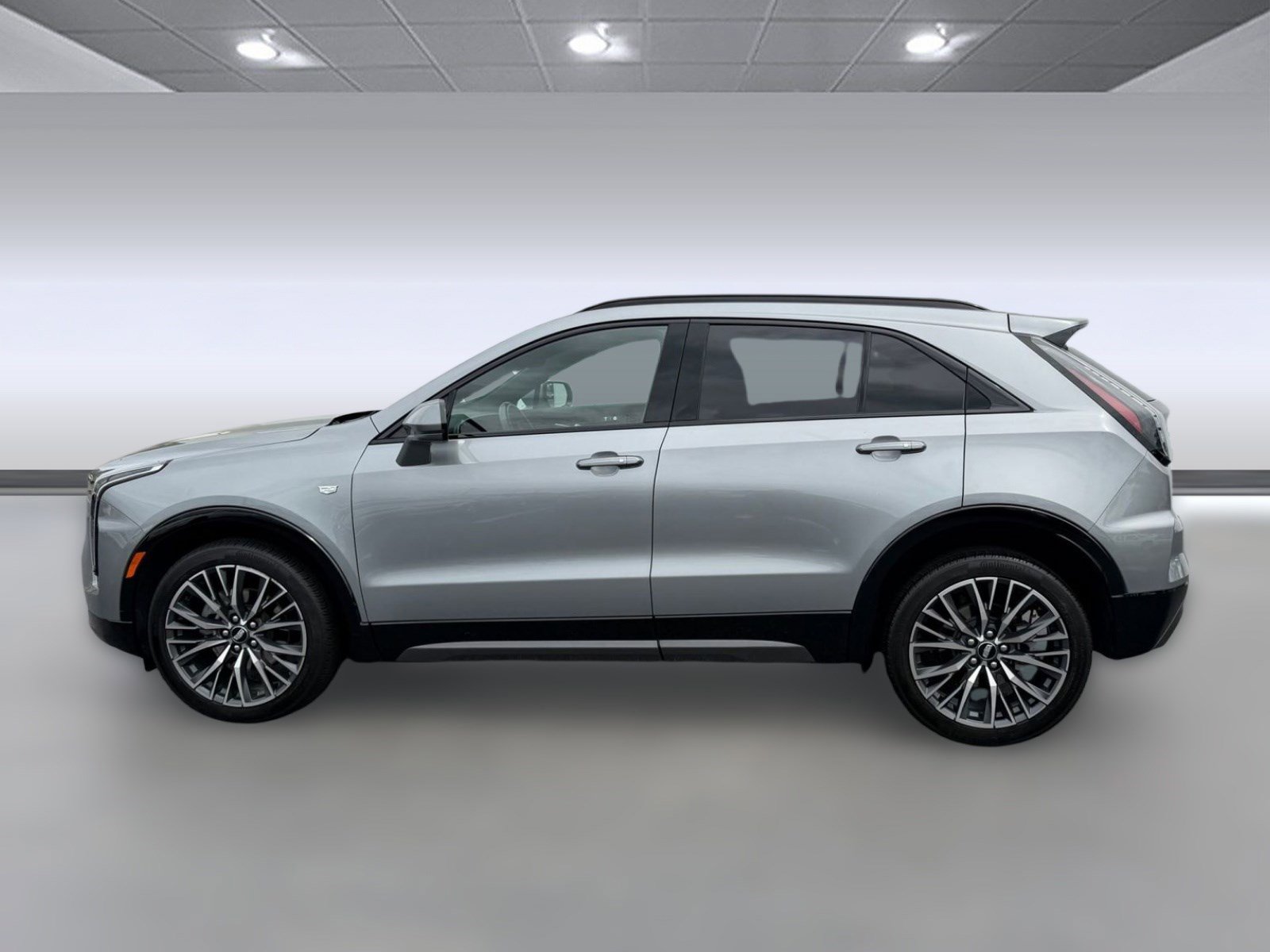Used 2024 Cadillac XT4 Sport image 2