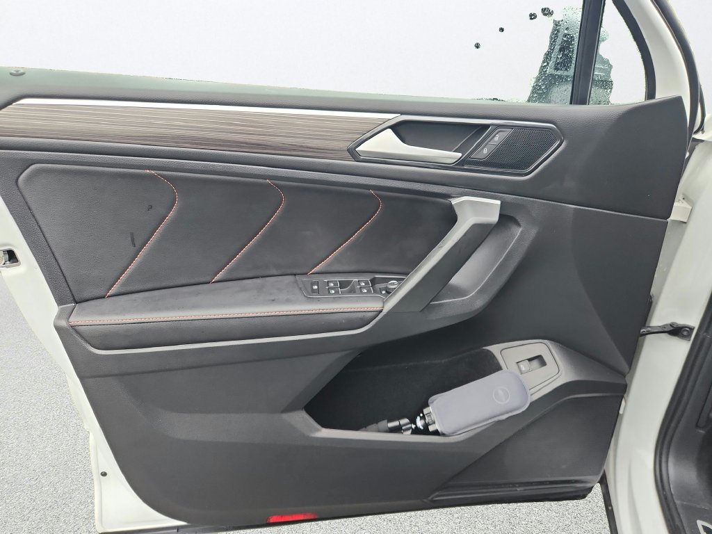 Certified 2024 Volkswagen Tiguan Wolfsburg Edition AWD/4WD image 21