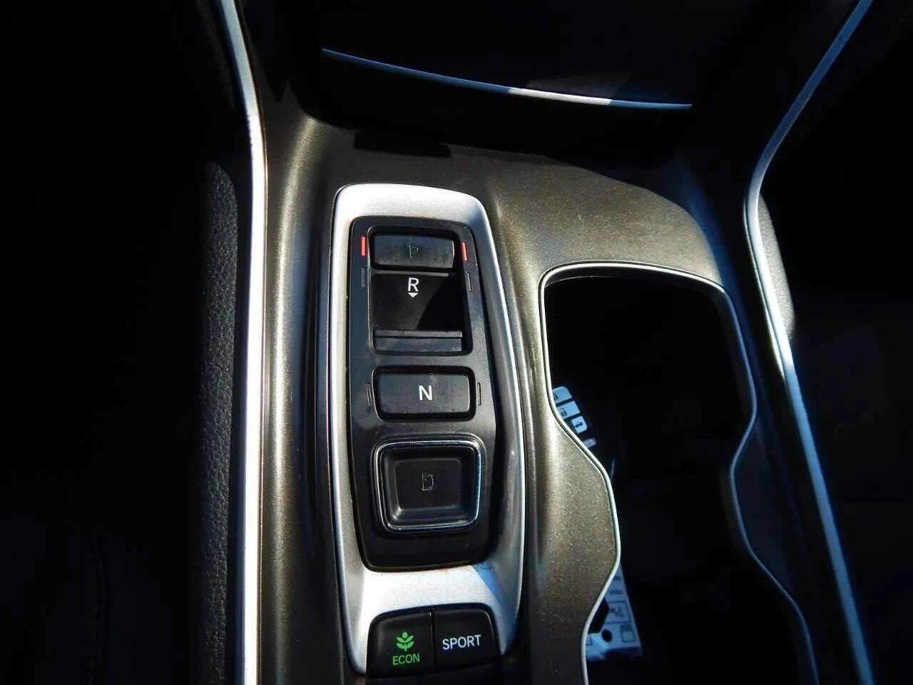 Used 2018 Honda Accord Sport image 30