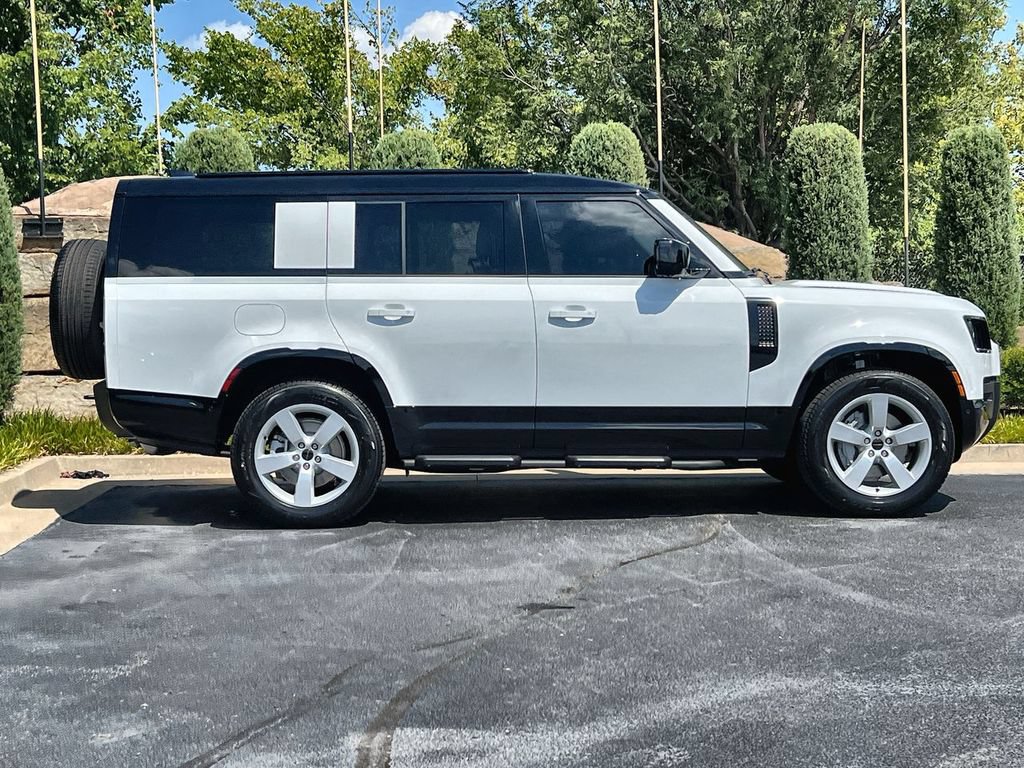New 2026 Land Rover Defender 130 X-Dynamic SE AWD/4WD image 6