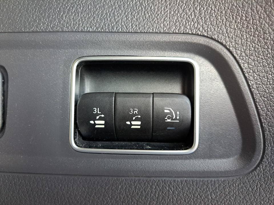 Used 2020 Mercedes-Benz GLS 450 4MATIC image 24