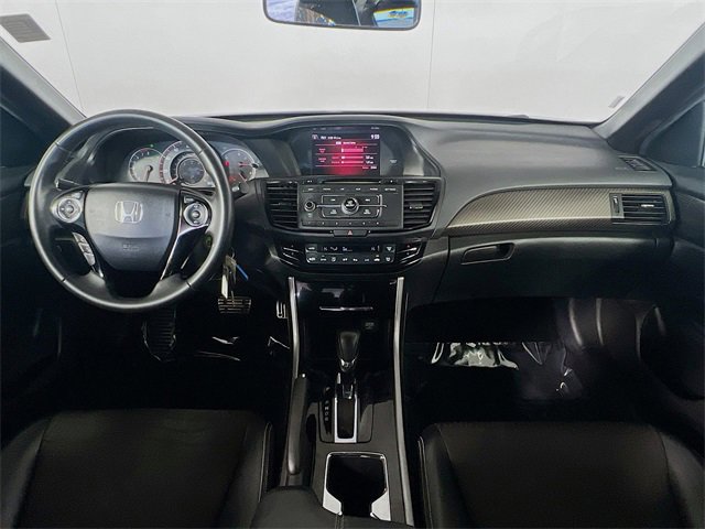 Used 2017 Honda Accord Sport image 27