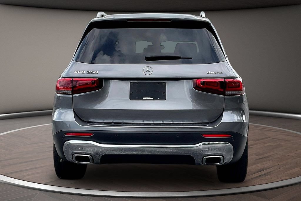 Used 2022 Mercedes-Benz GLB 250 4MATIC image 5