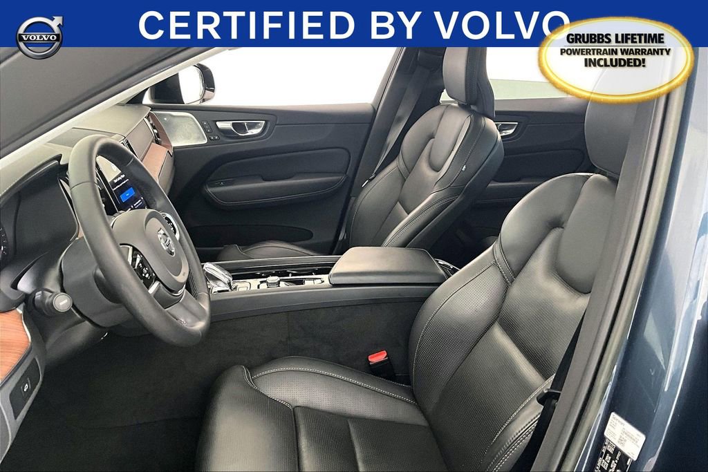 Certified 2023 Volvo XC60 B5 Ultimate w/ Protection Package Premier image 34