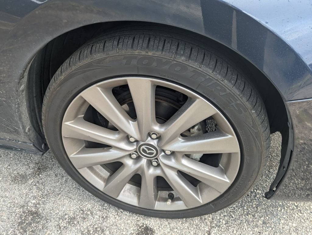 Used 2021 MAZDA MAZDA3 s FWD image 9