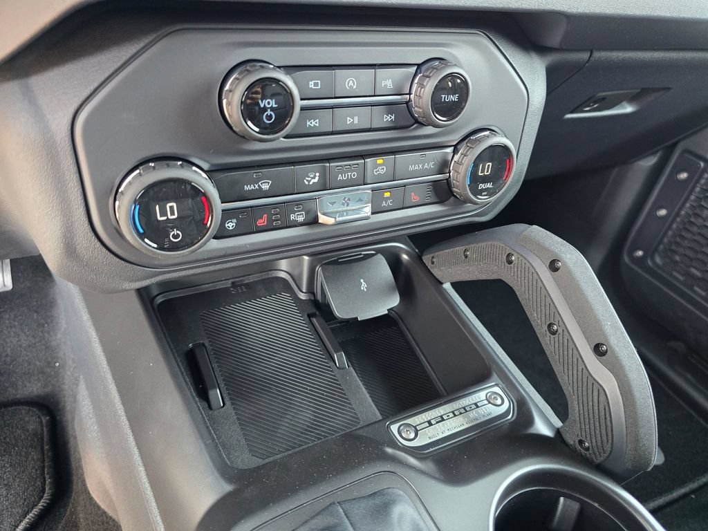 New 2026 Ford Bronco Outer Banks w/ Sasquatch Package AWD/4WD image 25