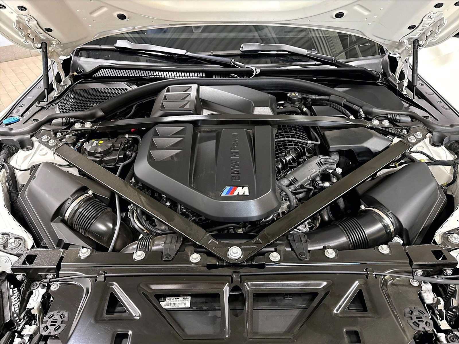 Used 2026 BMW M3 Competition w/ M Carbon Exterior Package AWD/4WD image 36