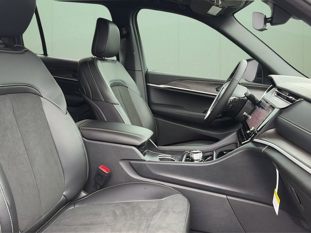 New 2026 Jeep Grand Cherokee Altitude image 40