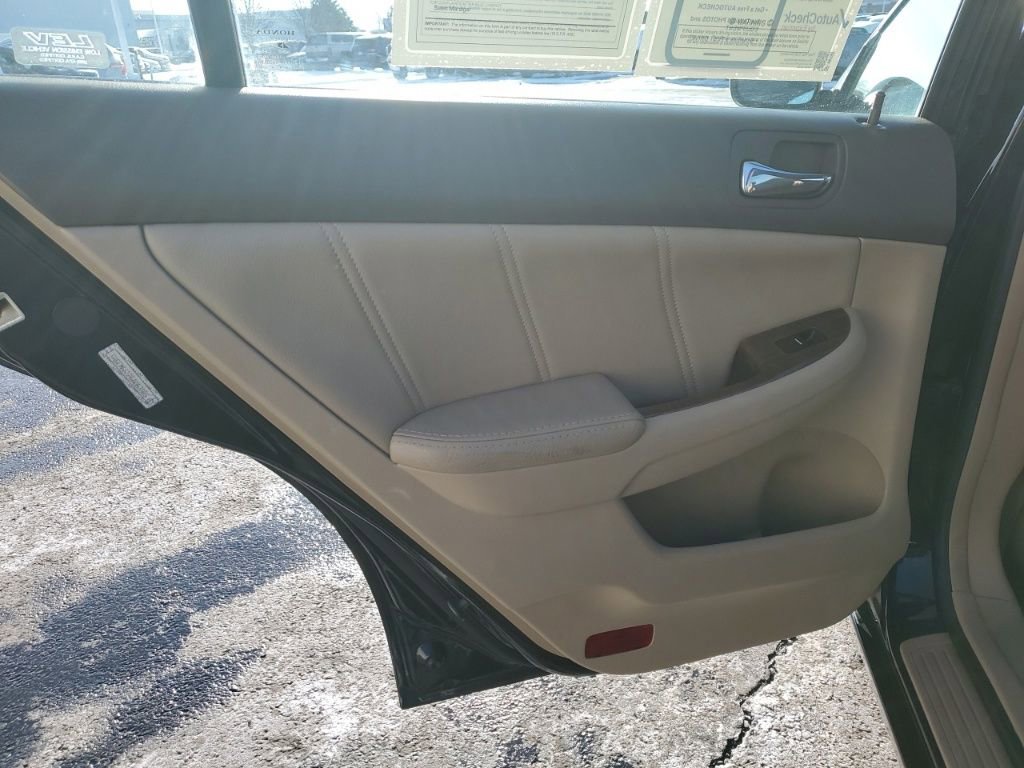 Used 2006 Honda Accord EX-L image 29