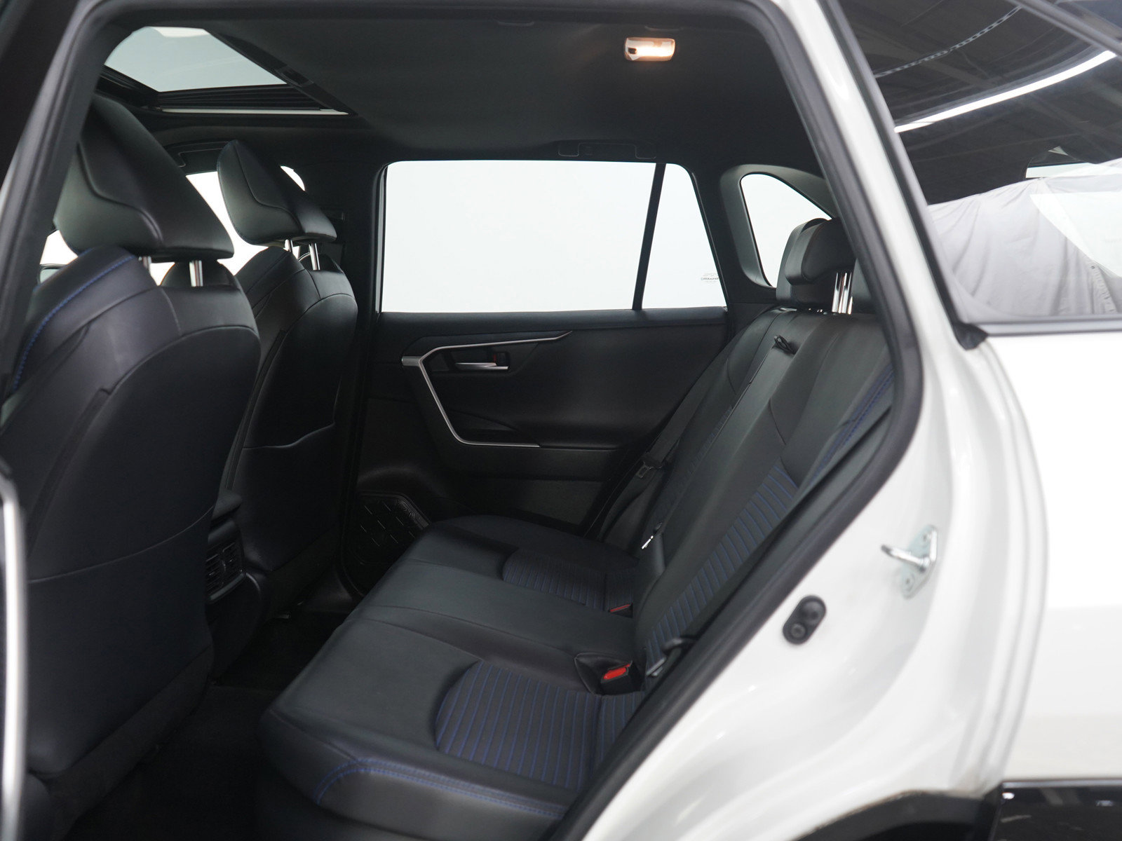 Used 2020 Toyota RAV4 XSE image 18