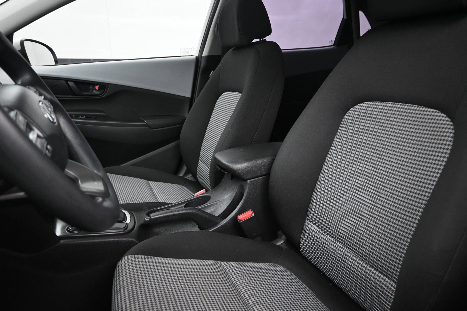 Used 2021 Hyundai Kona SE FWD image 11