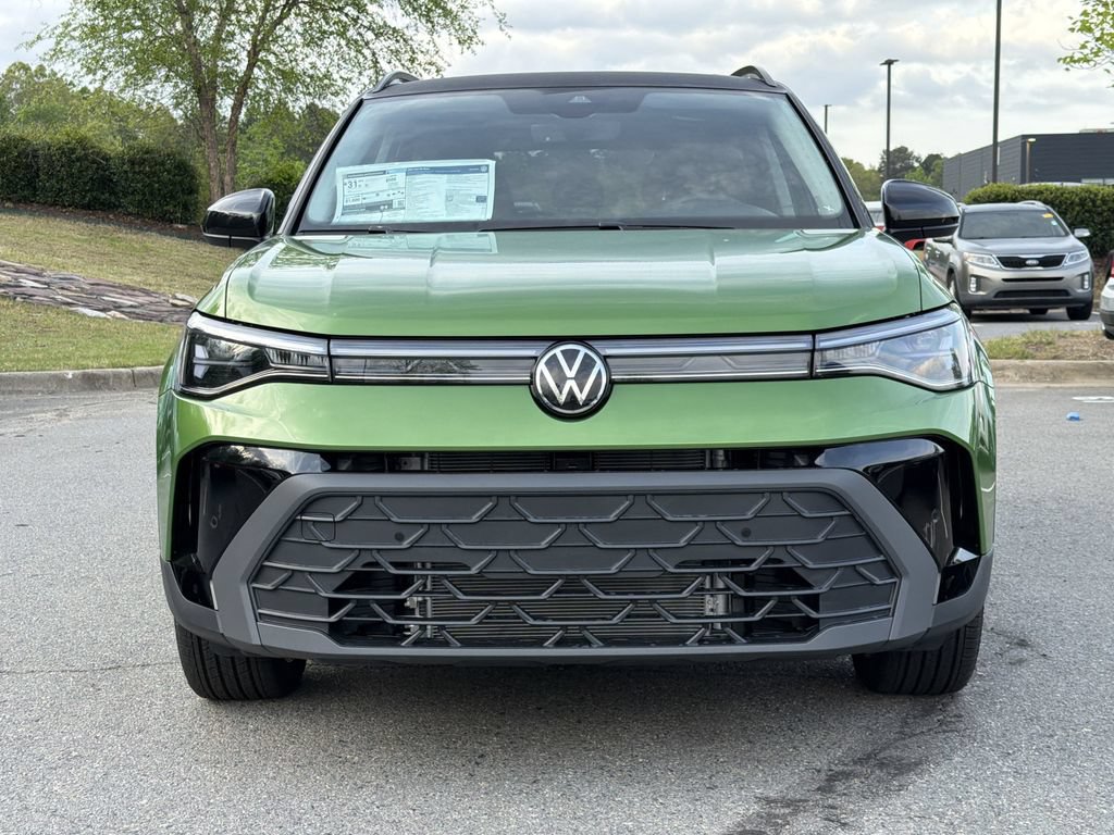 New 2026 Volkswagen Taos SE FWD image 8