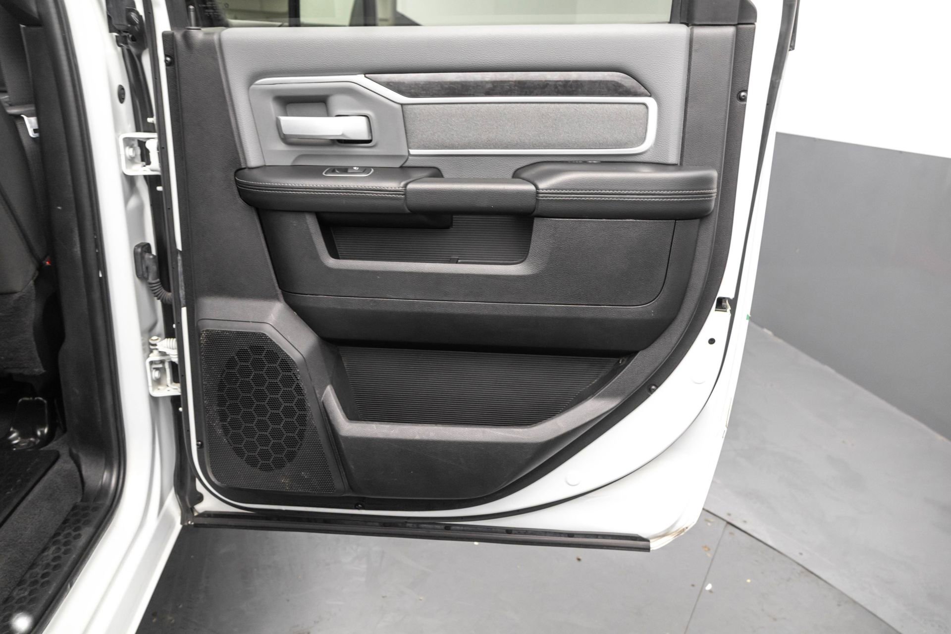 Used 2023 RAM 3500 Big Horn w/ Level 1 Equipment Group image 38