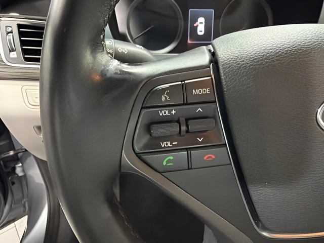 Used 2015 Hyundai Sonata ECO w/ Option Group 08 FWD image 18