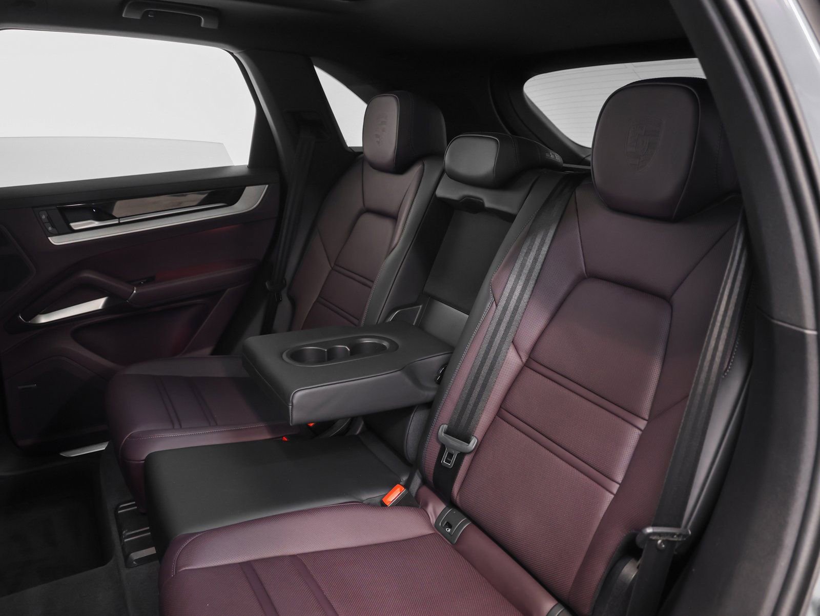 Certified 2025 Porsche Cayenne E-Hybrid image 45