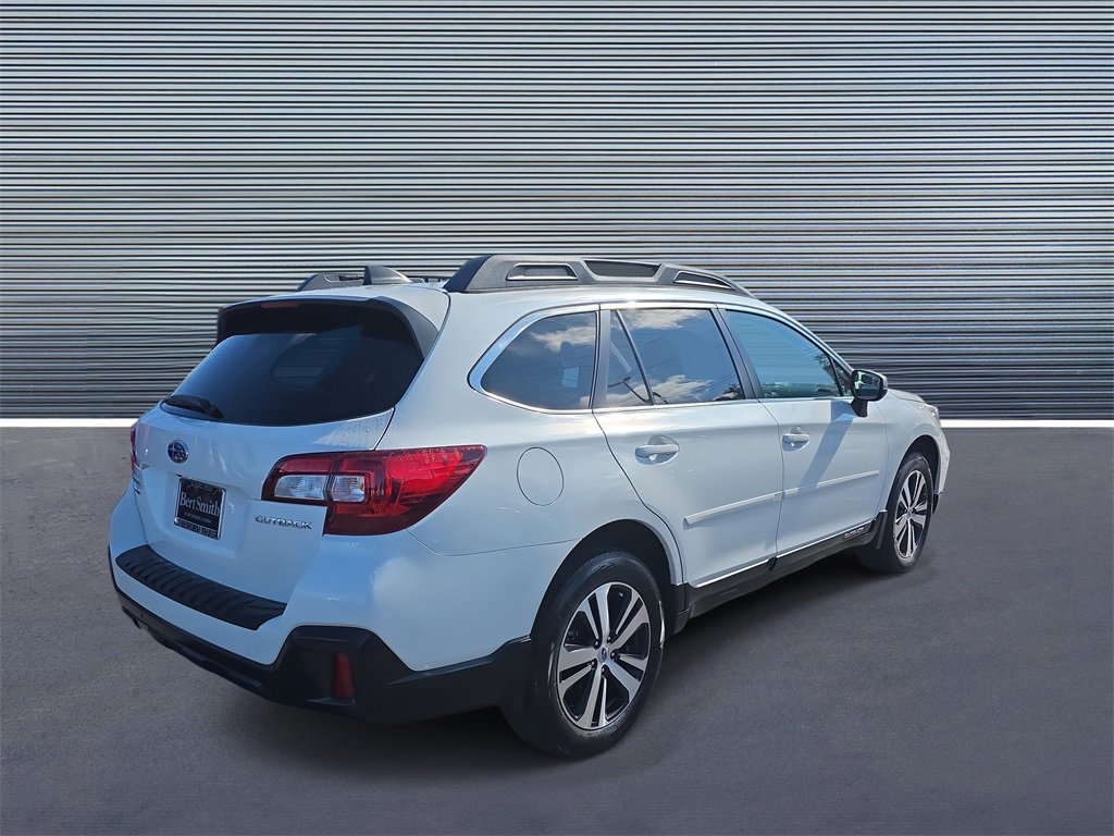 Used 2019 Subaru Outback 2.5i Limited w/ Popular Package #2 image 3
