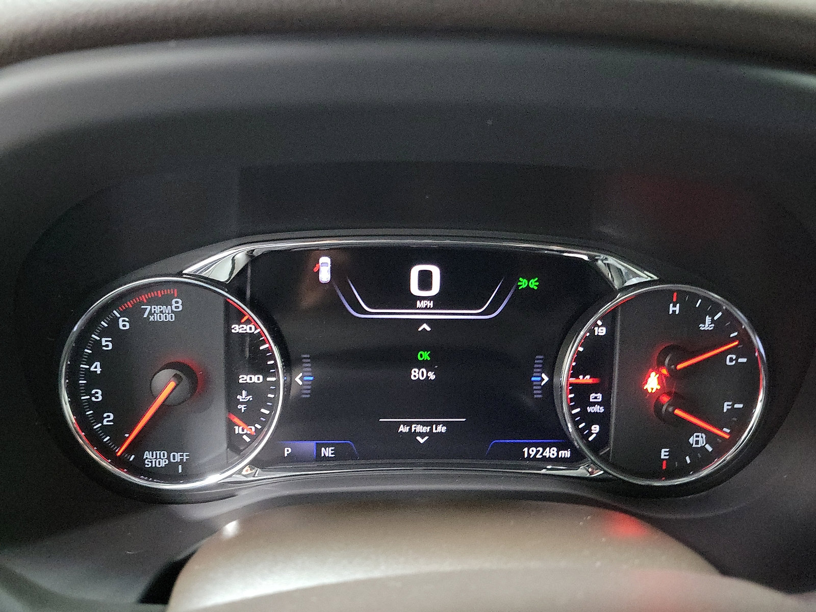 Used 2020 GMC Acadia SLT w/ Driver Alert Package II image 18