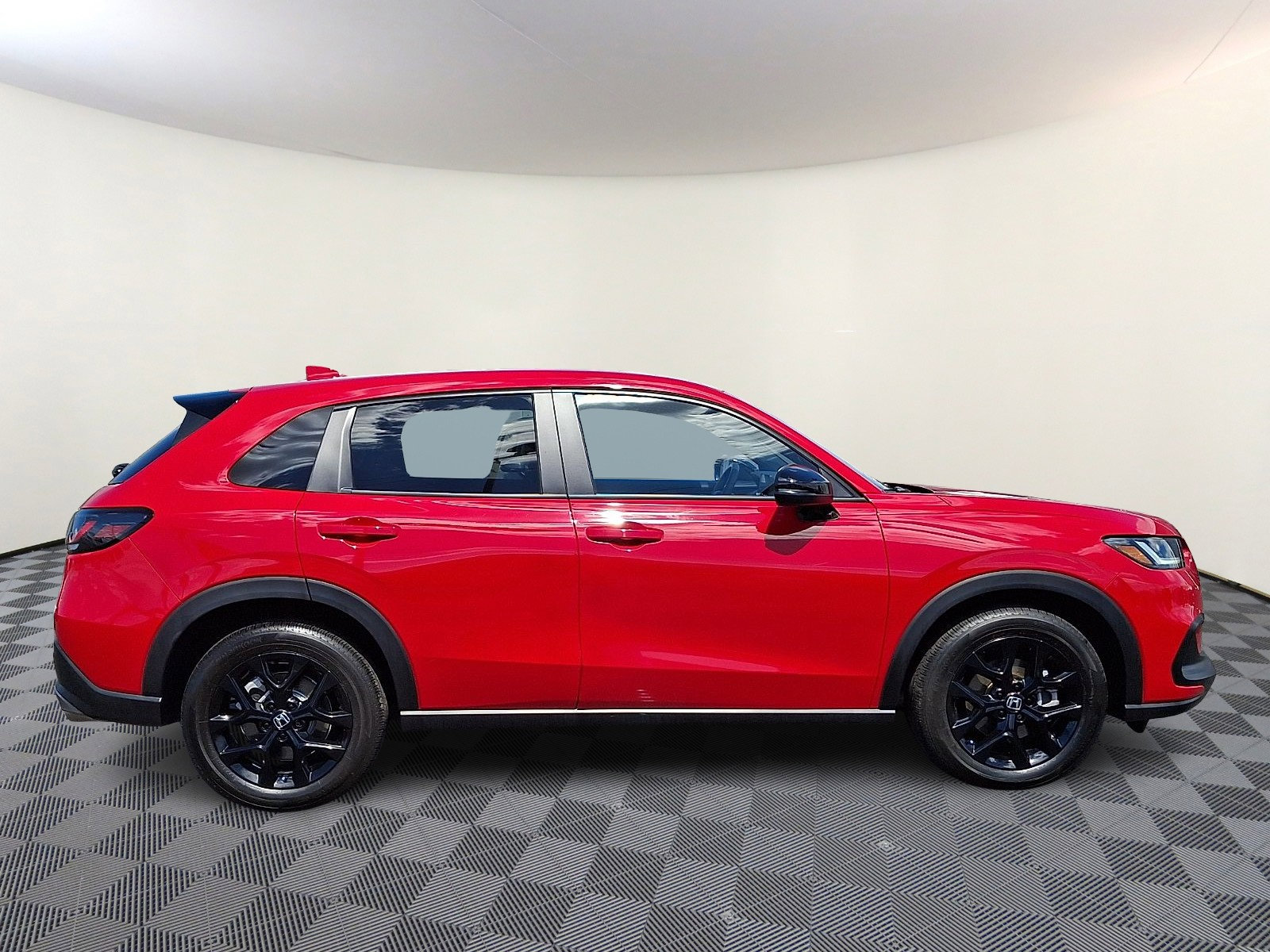 Used 2024 Honda HR-V Sport image 8