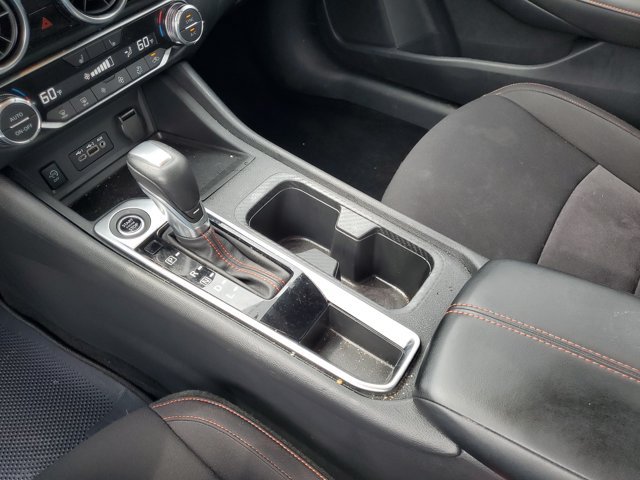 Certified 2025 Nissan Sentra SR FWD image 17
