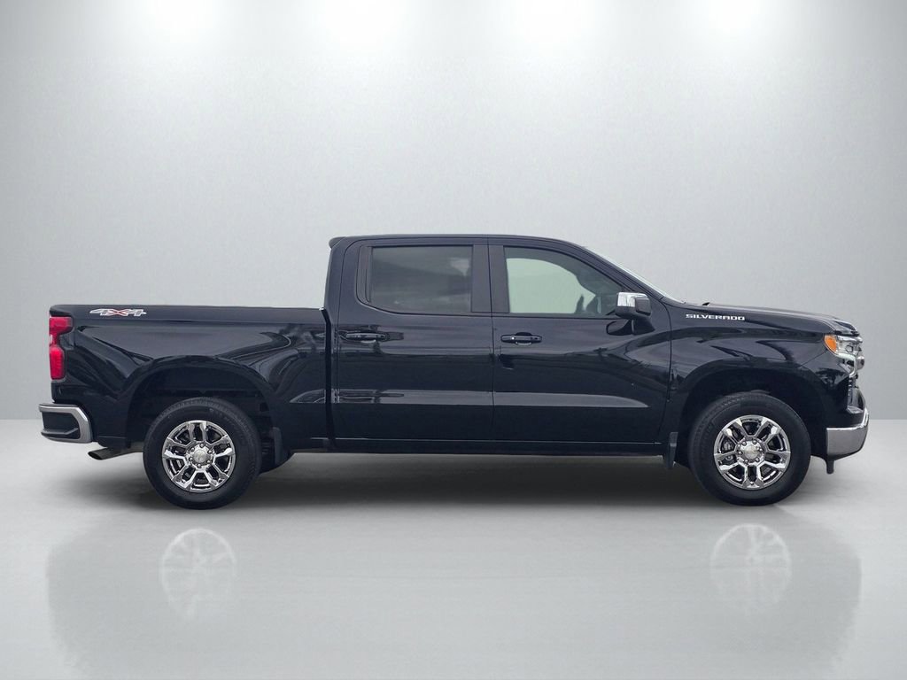 Used 2023 Chevrolet Silverado 1500 LT AWD/4WD image 4