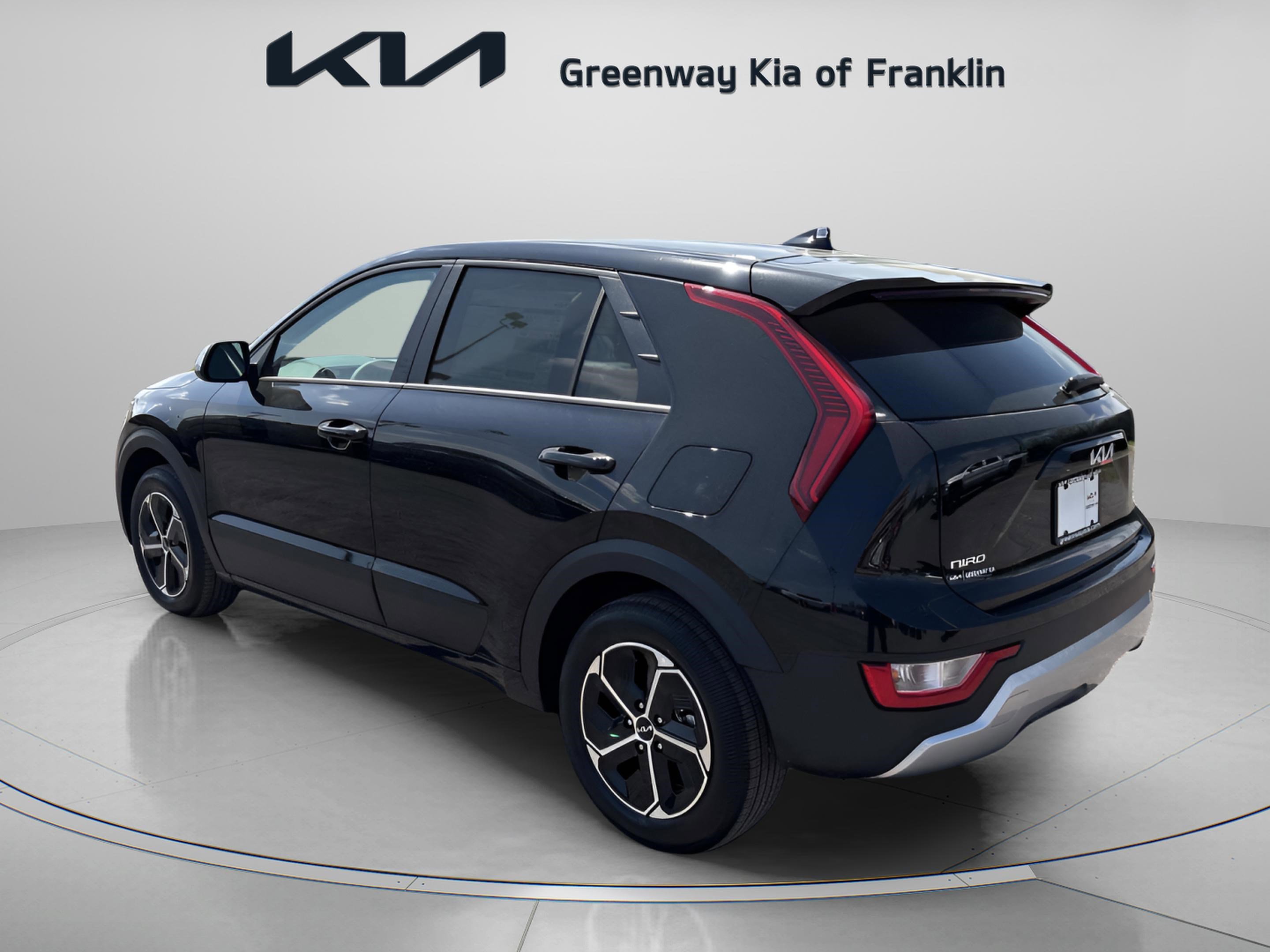 New 2026 Kia Niro LX image 5
