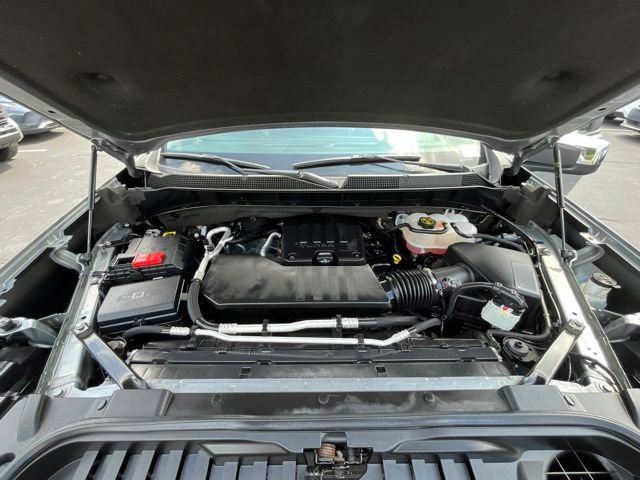 Used 2023 Chevrolet Silverado 1500 LT AWD/4WD image 15