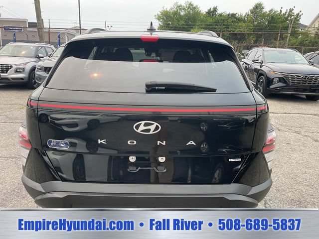 Used 2024 Hyundai Kona SEL AWD/4WD image 4