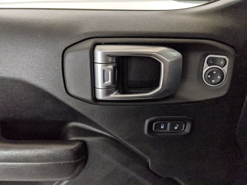 Used 2022 Jeep Wrangler Unlimited Sport AWD/4WD image 14