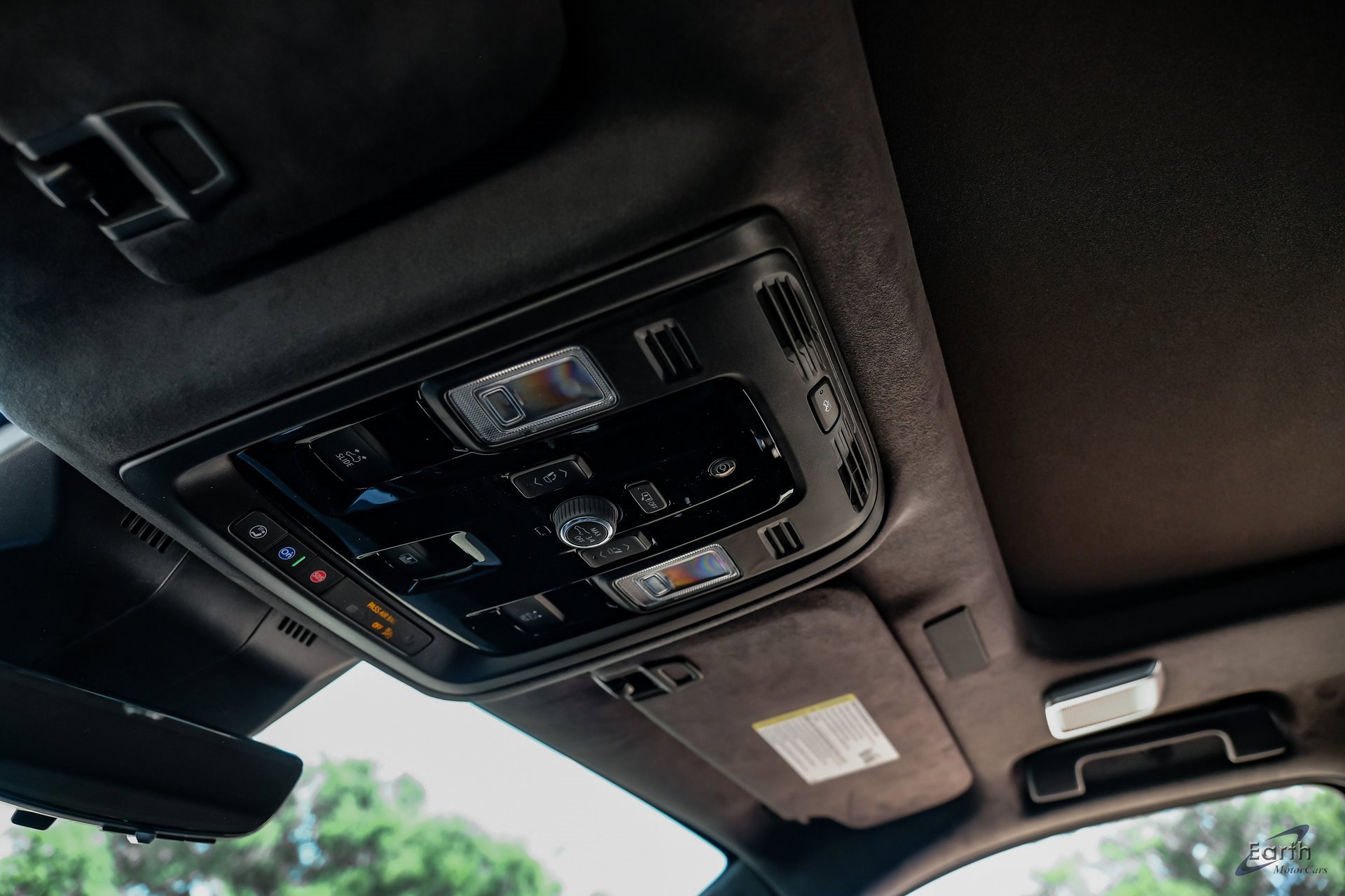 Used 2025 Cadillac Escalade V image 36