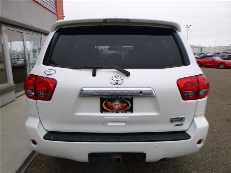 Used 2014 Toyota Sequoia Platinum AWD/4WD image 25