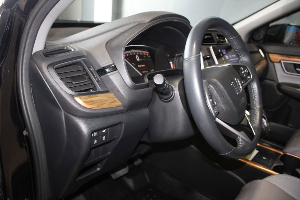 Used 2020 Honda CR-V Touring image 11