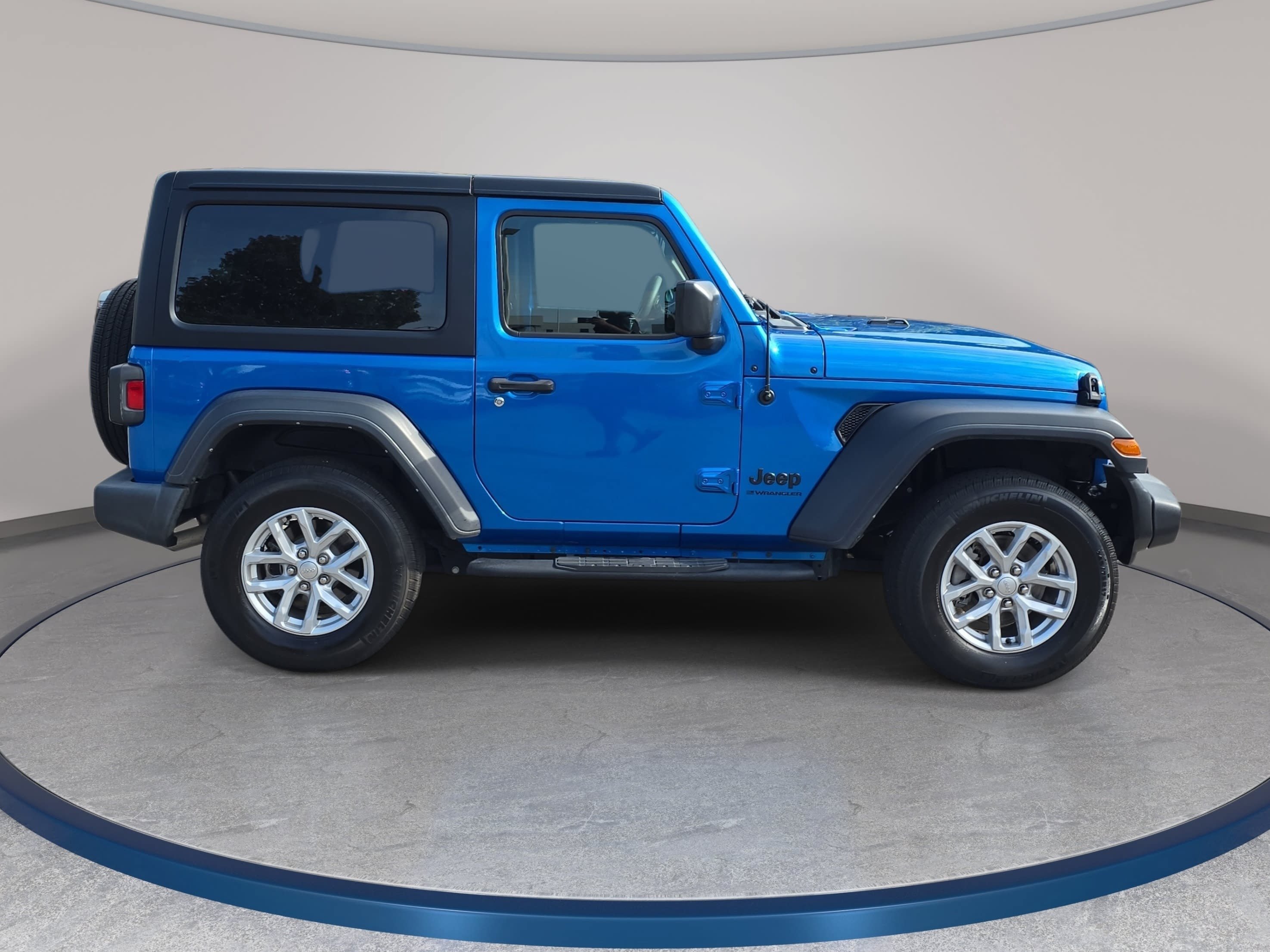 Used 2023 Jeep Wrangler Sport AWD/4WD image 4