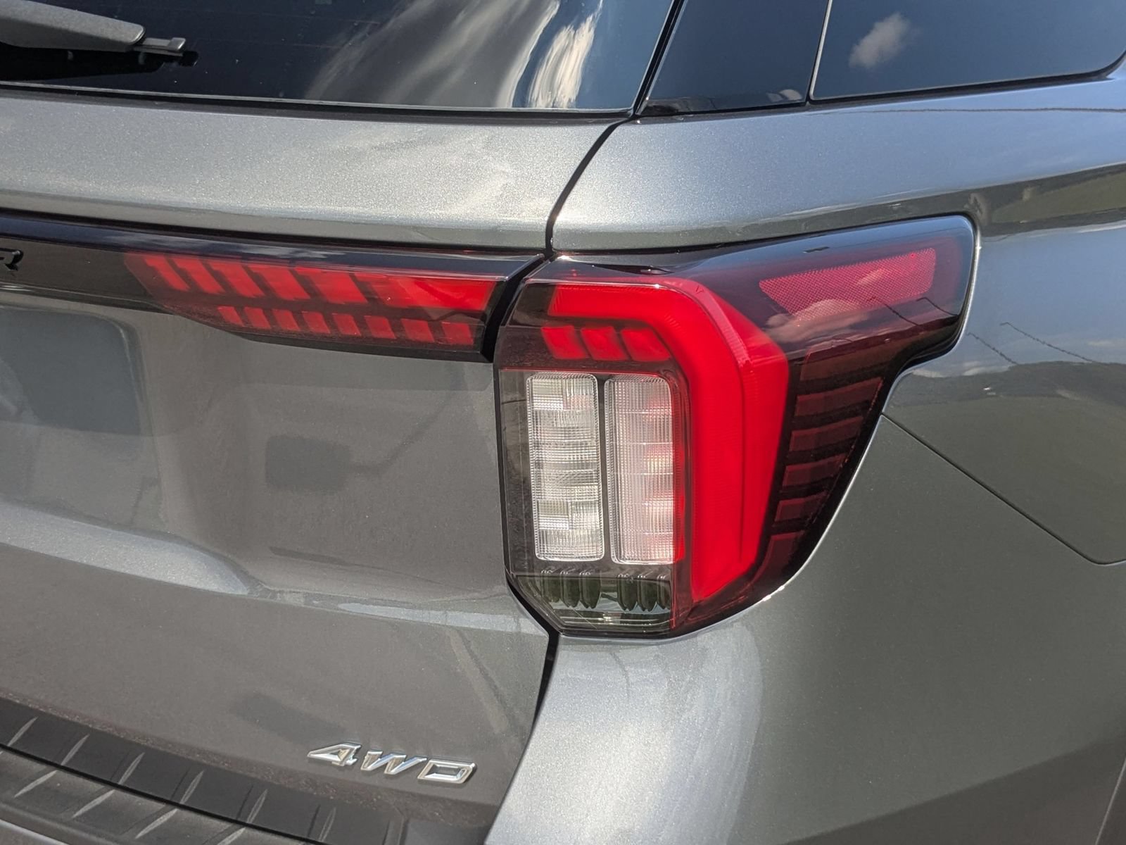 New 2026 Ford Explorer ST-Line w/ ST-Line Street Pack AWD/4WD image 37