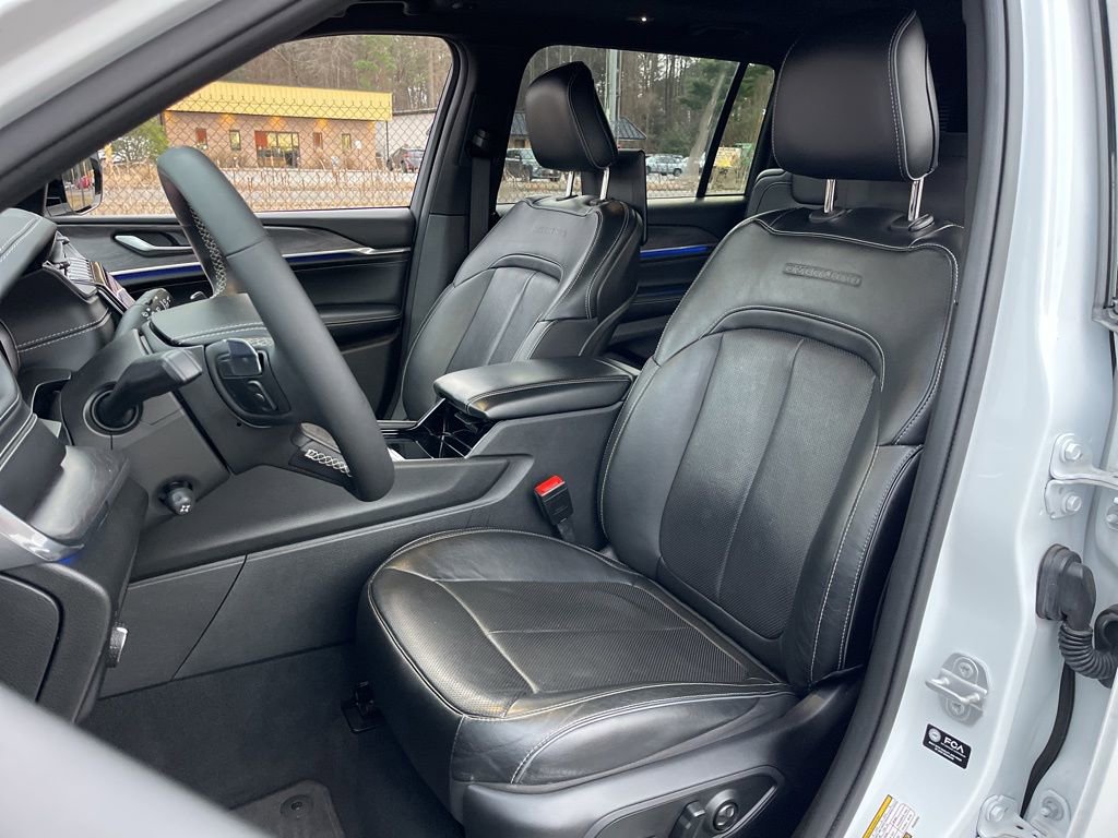 Used 2023 Jeep Grand Cherokee L Overland w/ Rear Seat Video Group I image 20