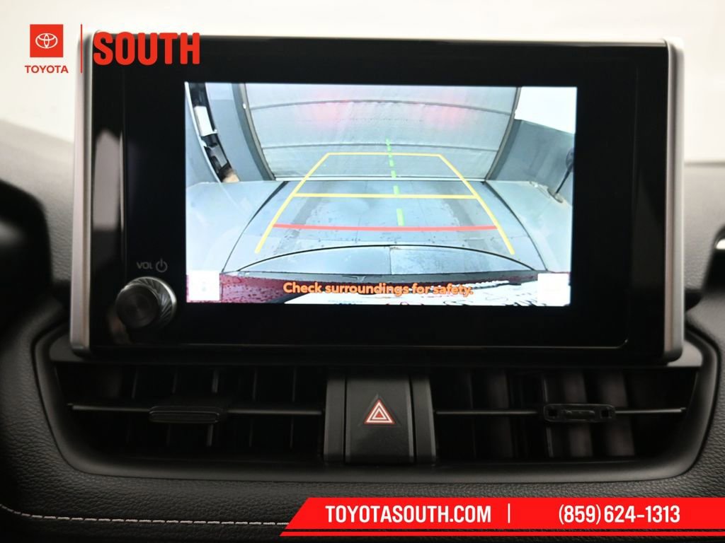 Used 2025 Toyota RAV4 XLE image 17