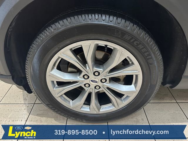 Used 2023 Ford Explorer XLT w/ Equipment Group 202A image 31