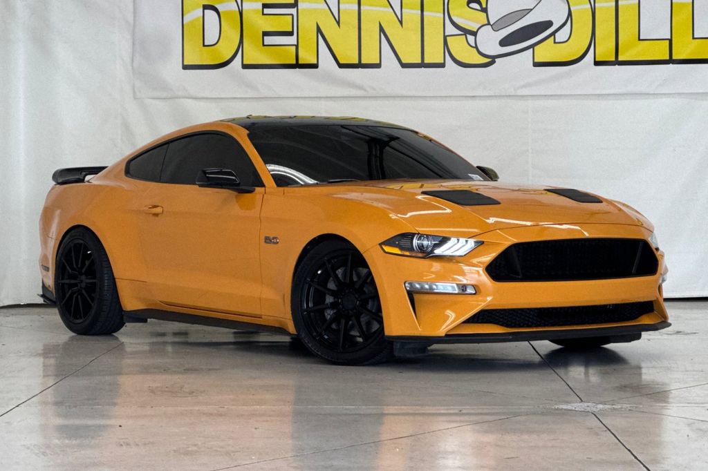 Used 2022 Ford Mustang GT Premium RWD image 1