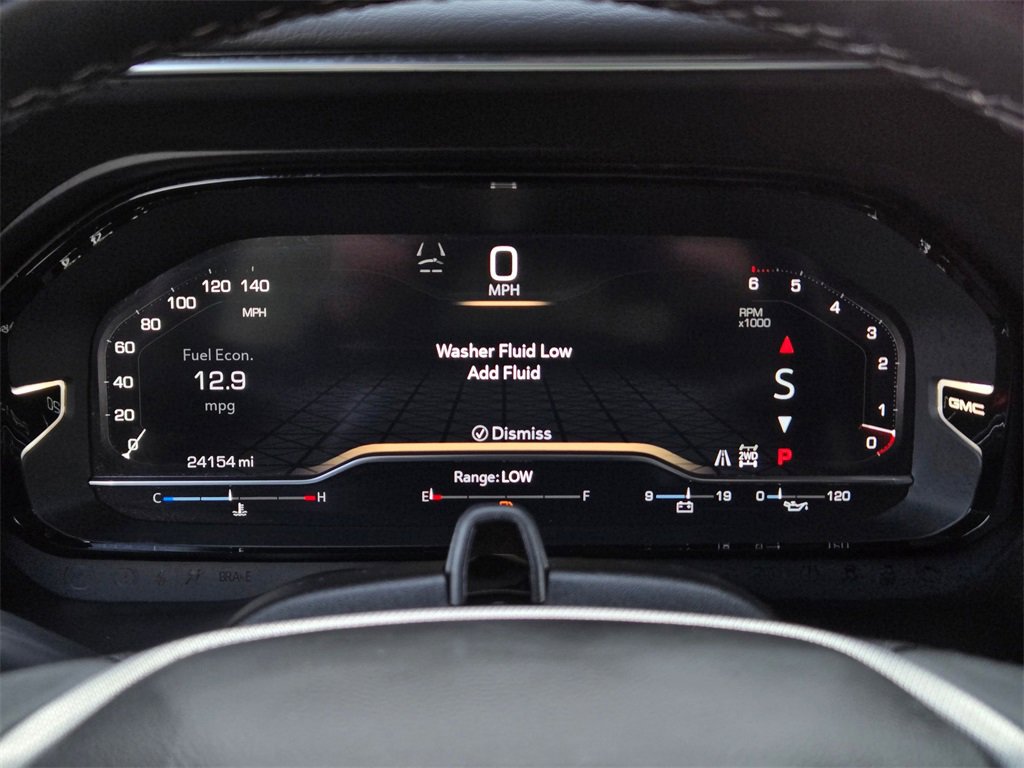 Used 2024 GMC Yukon XL Denali w/ Advanced Technology Package image 25