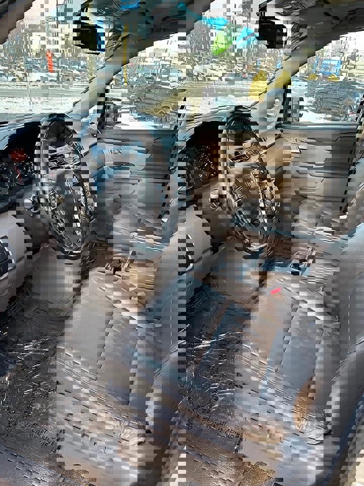 Used 2012 Honda Odyssey Touring image 7